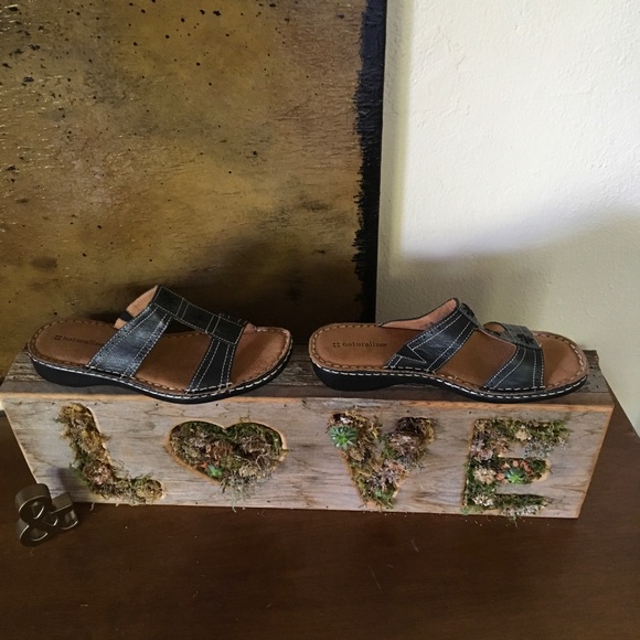 Naturalizer Black Leather Sandals size 9M - NEW! - Picture 2 of 7